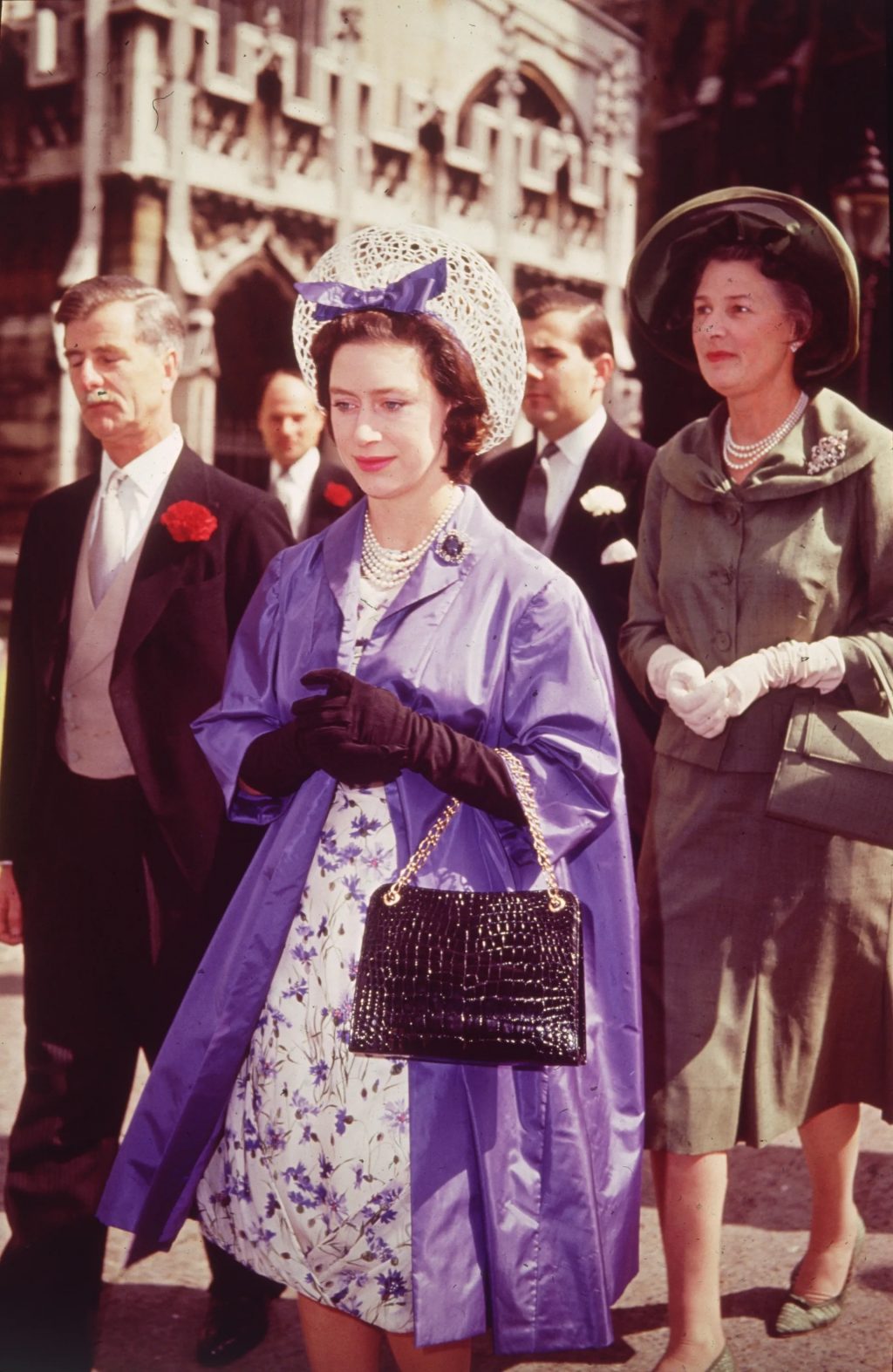 GettyImages cong chua margaret 1962 Hulton Archive 1024x1573 - Những người phụ nữ cách tân “triều đại thời trang” Hoàng gia Anh