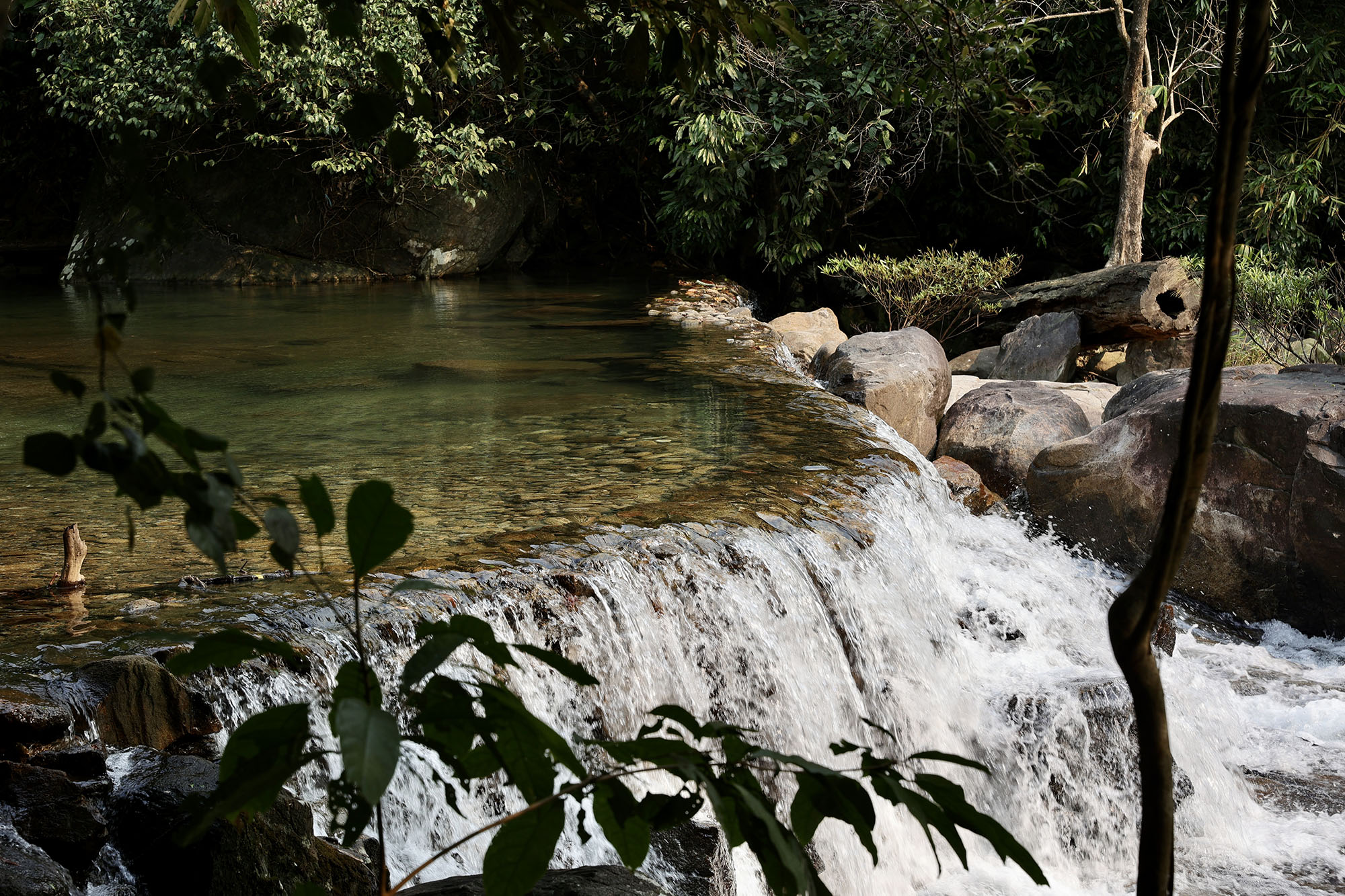 phá tam giang thác nước 3 tầng