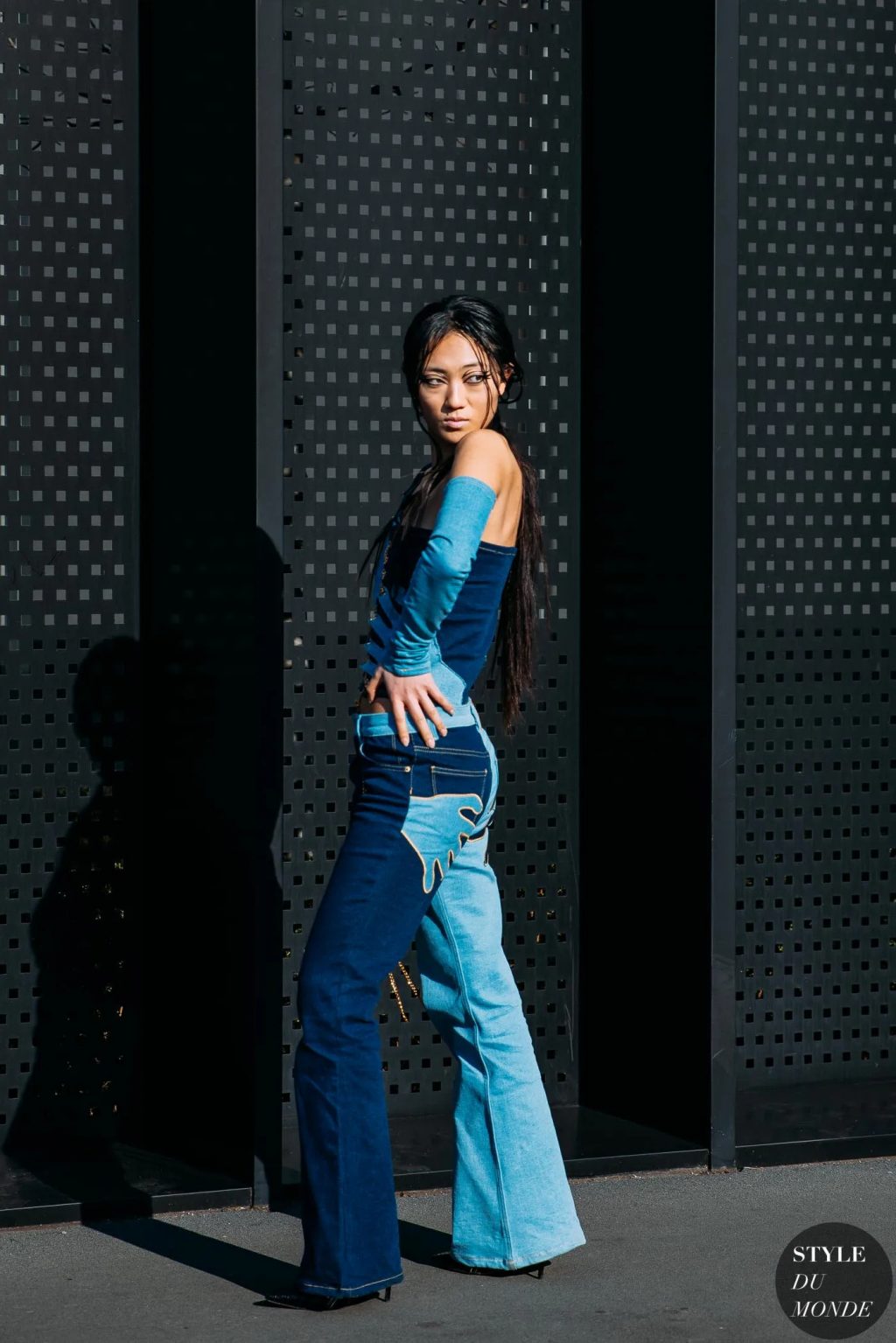 Denim set khuấy đảo street style 2022