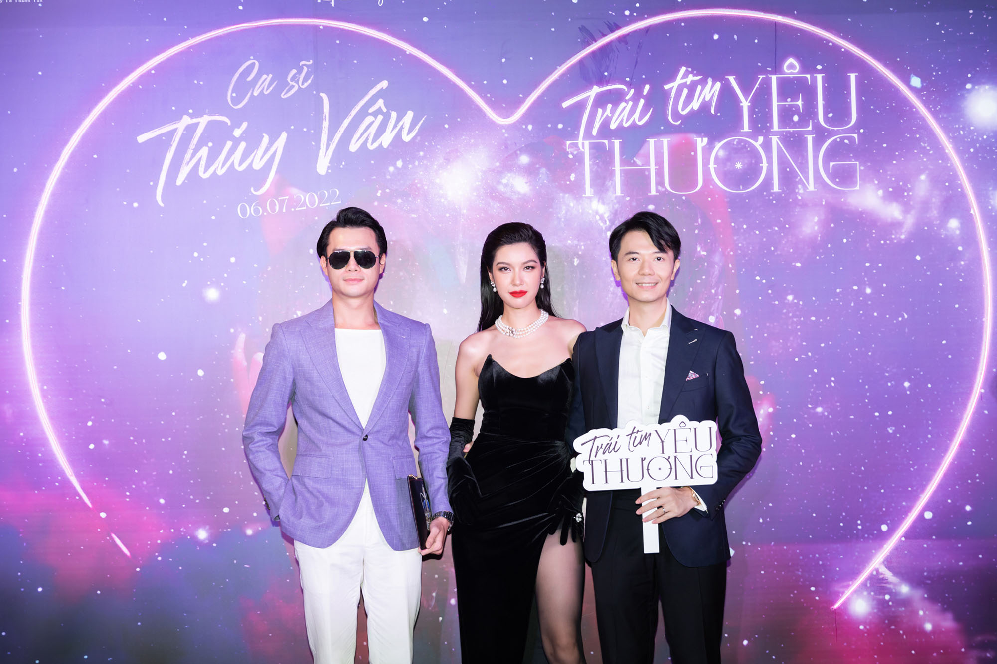 Thúy Vân công bố MV Trái Tim Yêu Thương