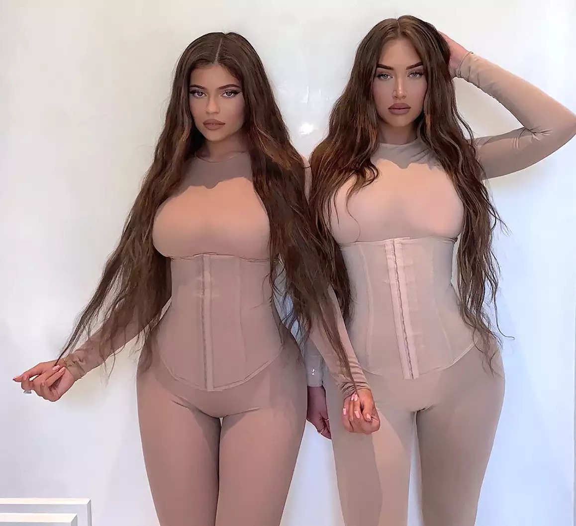 Kylie Jenner quảng bá đồ lót Skims trên Instagram