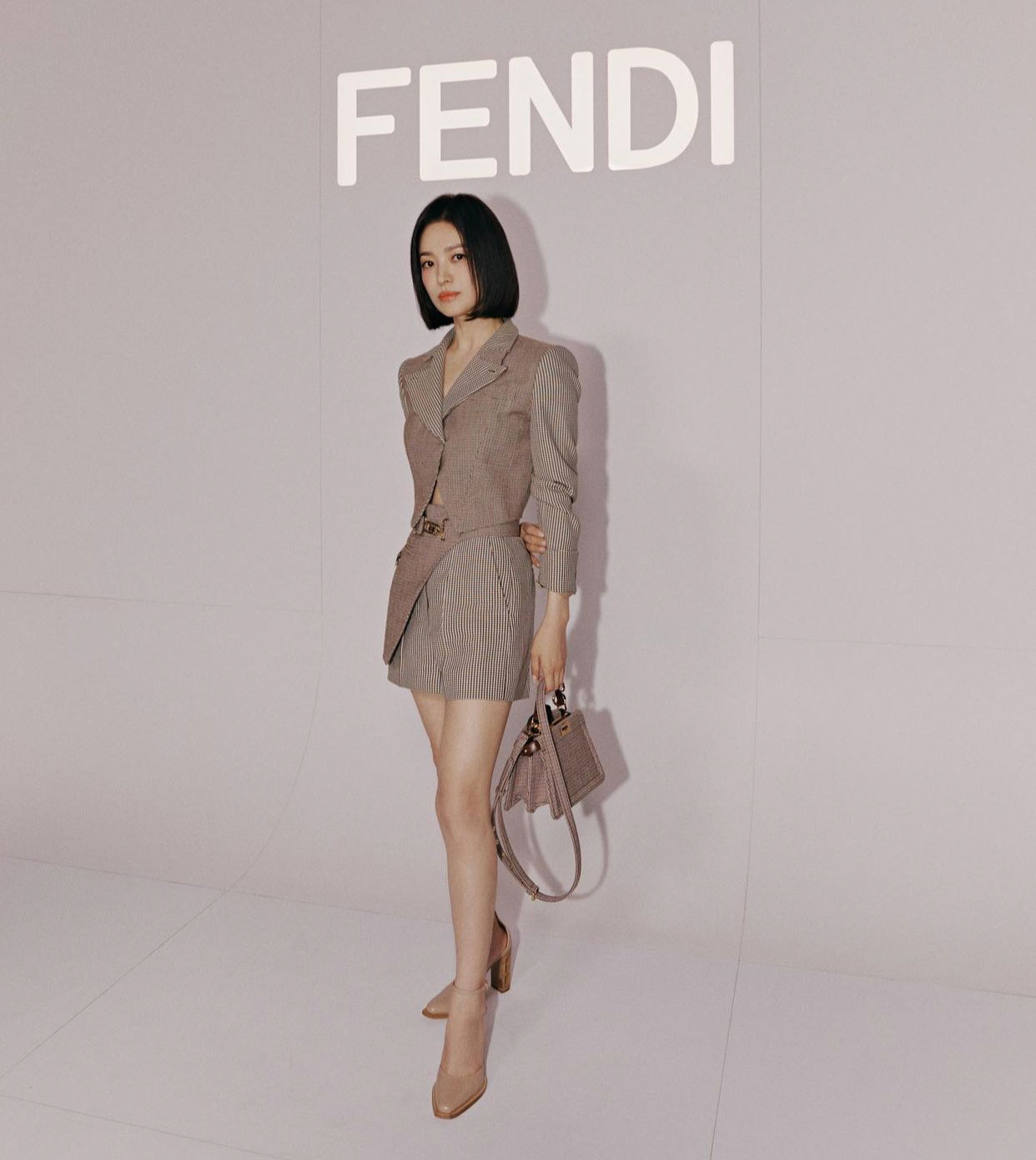 song hye kyo haute couture 2022 fendi