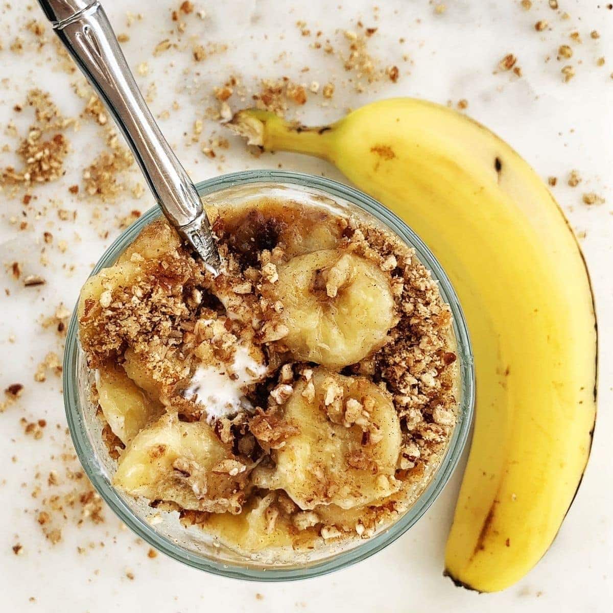 Yogurt parfait banana oat 