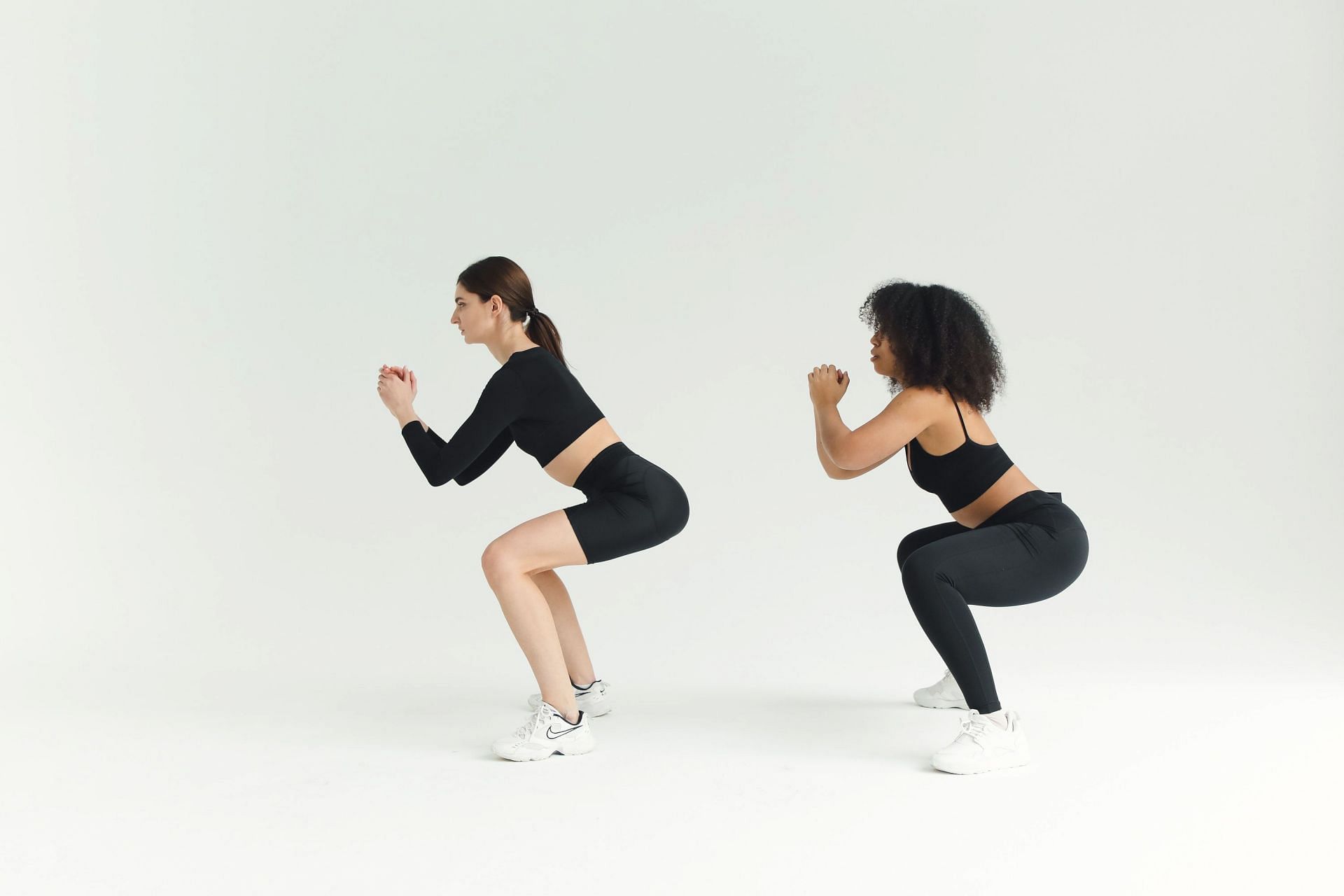 tap squat vong 3 1 - 5 bài tập squat đơn giản khắc phục tình trạng “mông hóp”