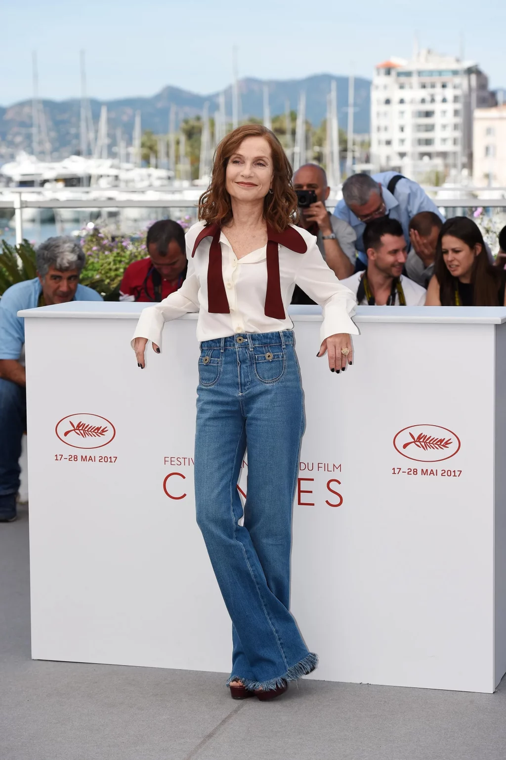 thời trang phụ nữ Pháp isabelle huppert