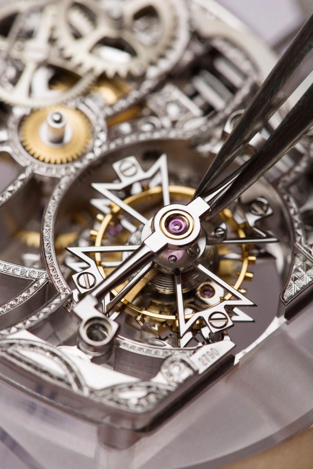 Malte Tourbillon Openworked đồng hồ của vacheron constantin tỉ mỉ 