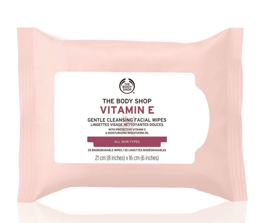 Khăn ướt tẩy trang The Body Shop Vitamin E Gentle Cleansing Facial Wipes.