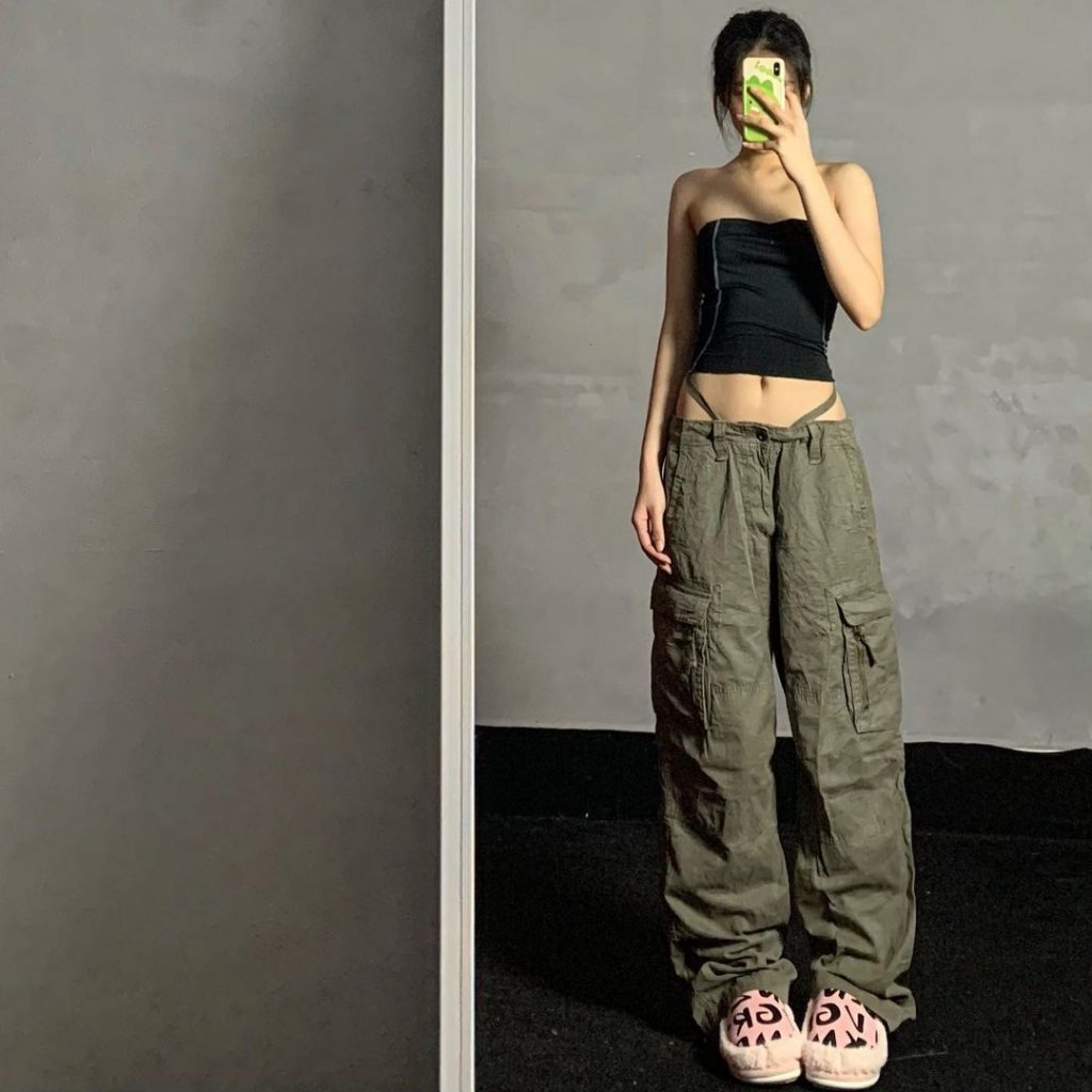 8 cửa hàng vintage chất lượng giúp bạn bắt trend quần cargo quan cargo oversized 1024x1024 - 8 cửa hàng vintage chất lượng giúp bạn bắt trend quần cargo