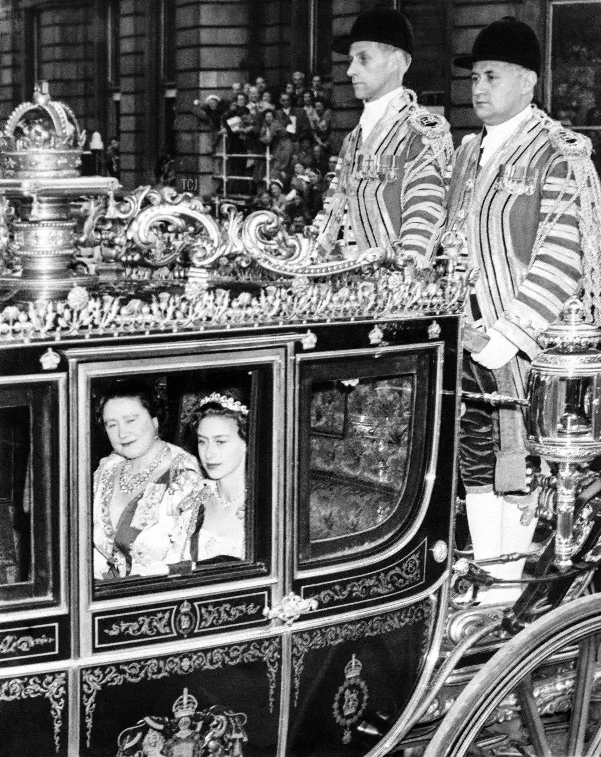 Công chúa Margaret và vương miện Cartier Halo