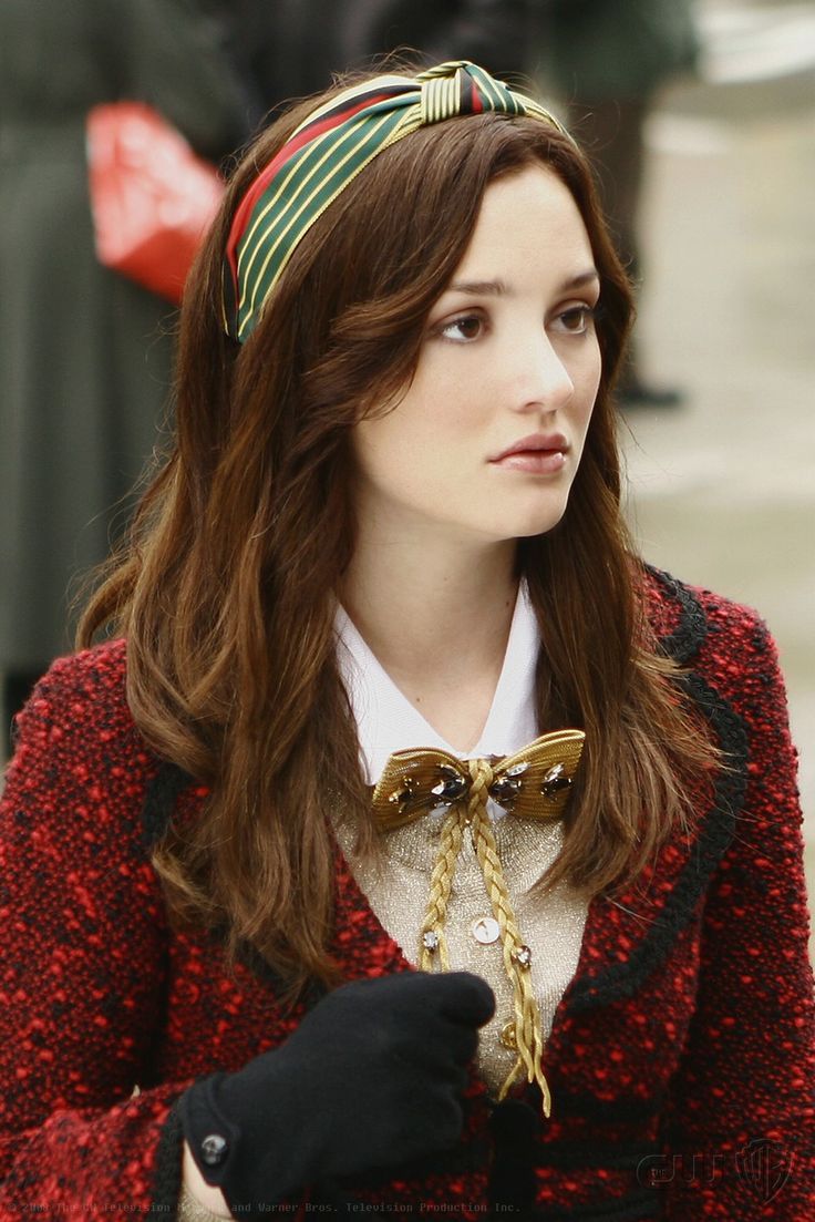 Phụ kiện băng đô màu sắc bản to của Blair trong Gossip Girl