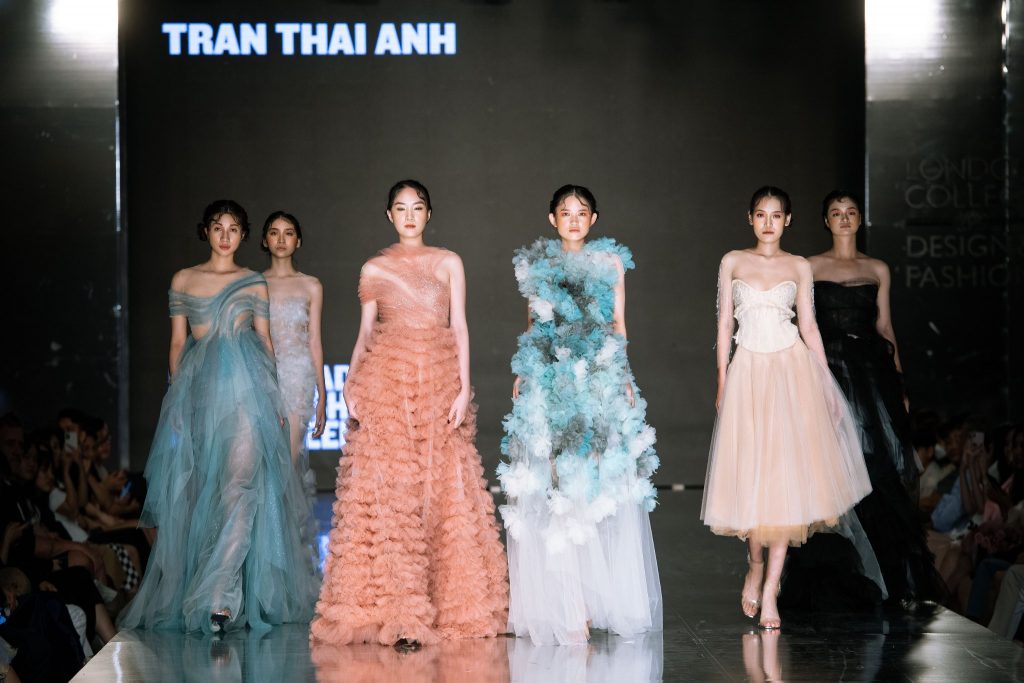 Thời trang tốt nghiệp LCDF Hanoi 2022