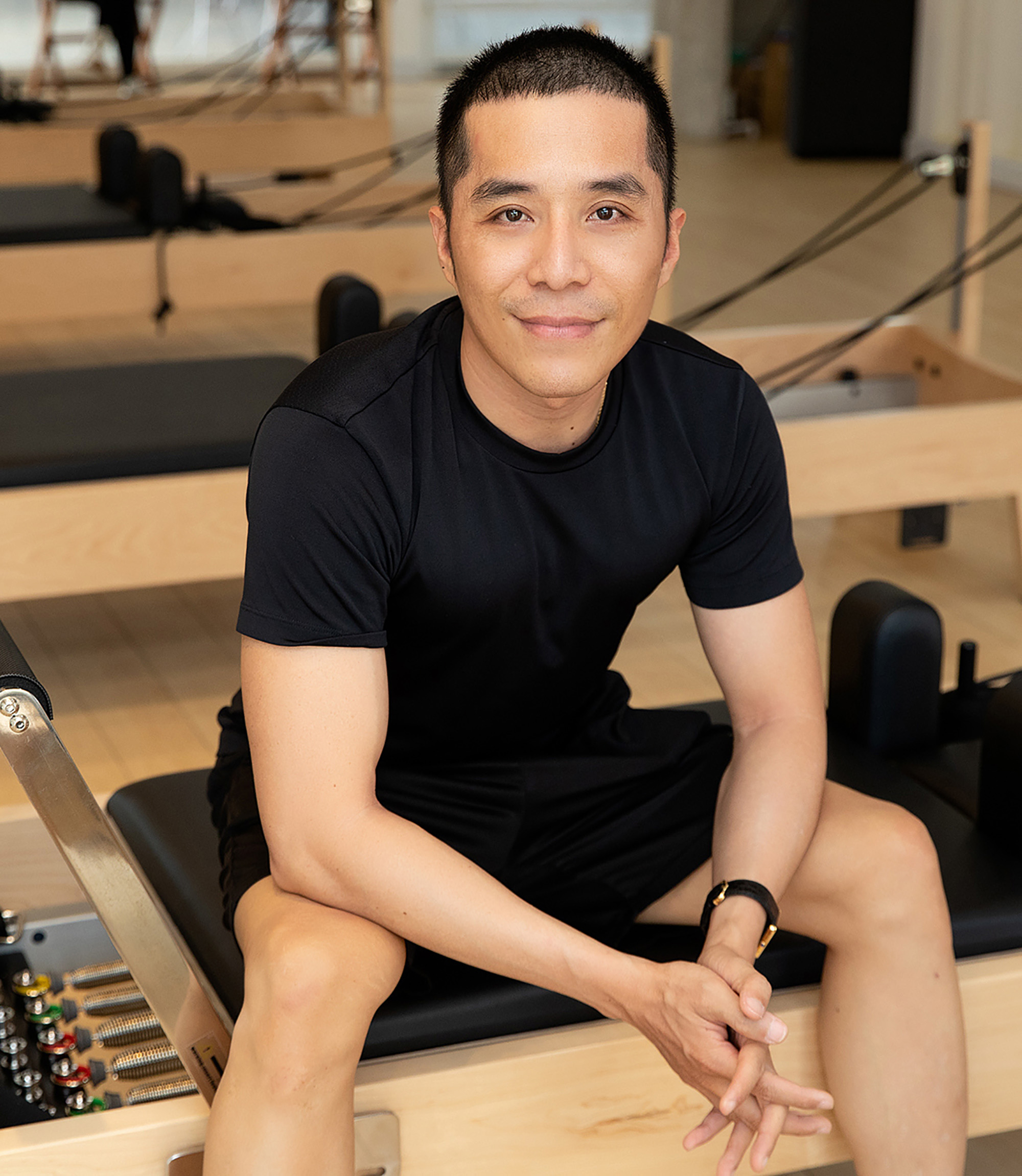 pilates huan luyen vien eric - Eric Trần và tình yêu với pilates