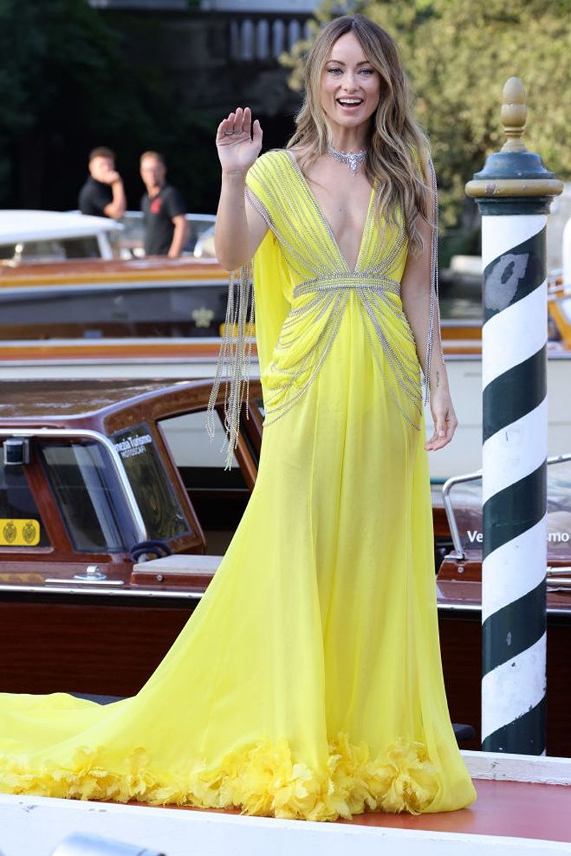 Olivia Wilde xuất hiện tại thảm đỏ Venice