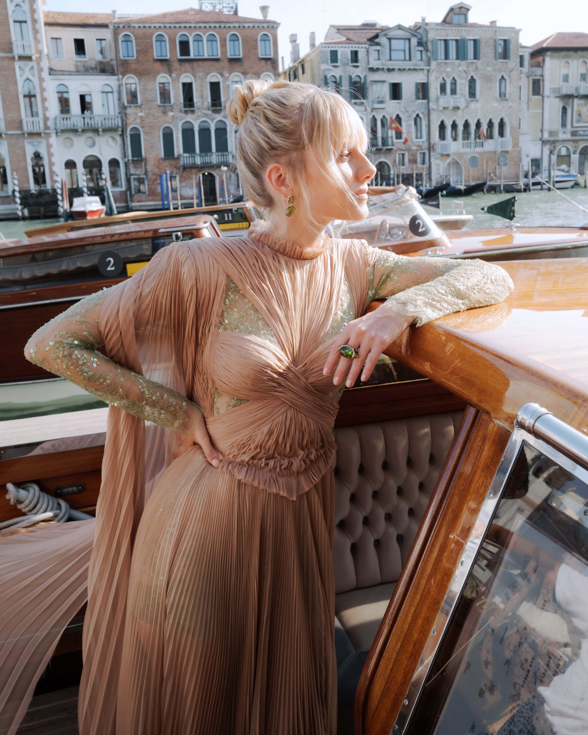 Cartier khẳng định tình yêu điện ảnh tại Liên hoan phim Venice cartier mostra gretti©pierremouton 1490781 min scaled - Cartier khẳng định tình yêu điện ảnh tại Liên hoan phim Venice