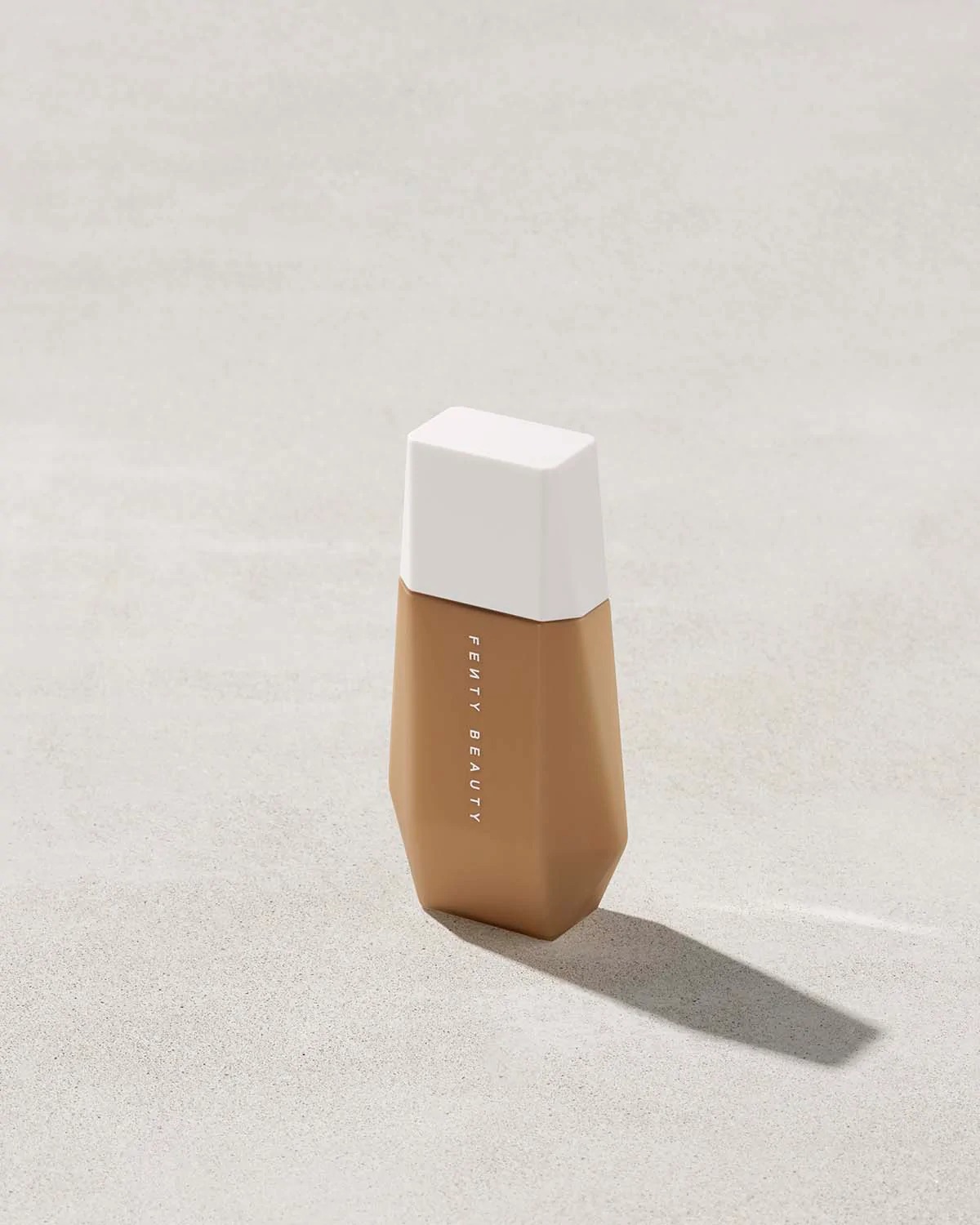 Kem nền dạng lỏng có gì khác kem dưỡng có màu? kem nen EAZE DROP BLURRING SKIN TINT - Kem nền dạng lỏng có gì khác kem dưỡng có màu?