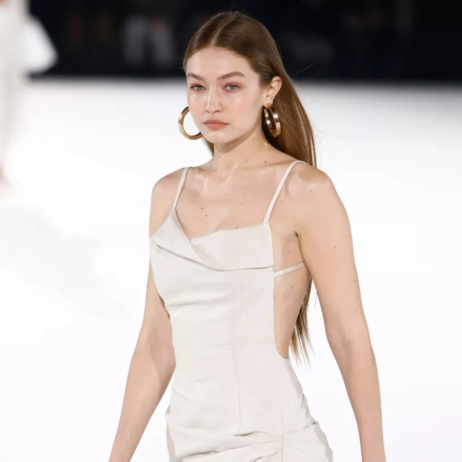 Gigi Hadid Jacquemus 2020