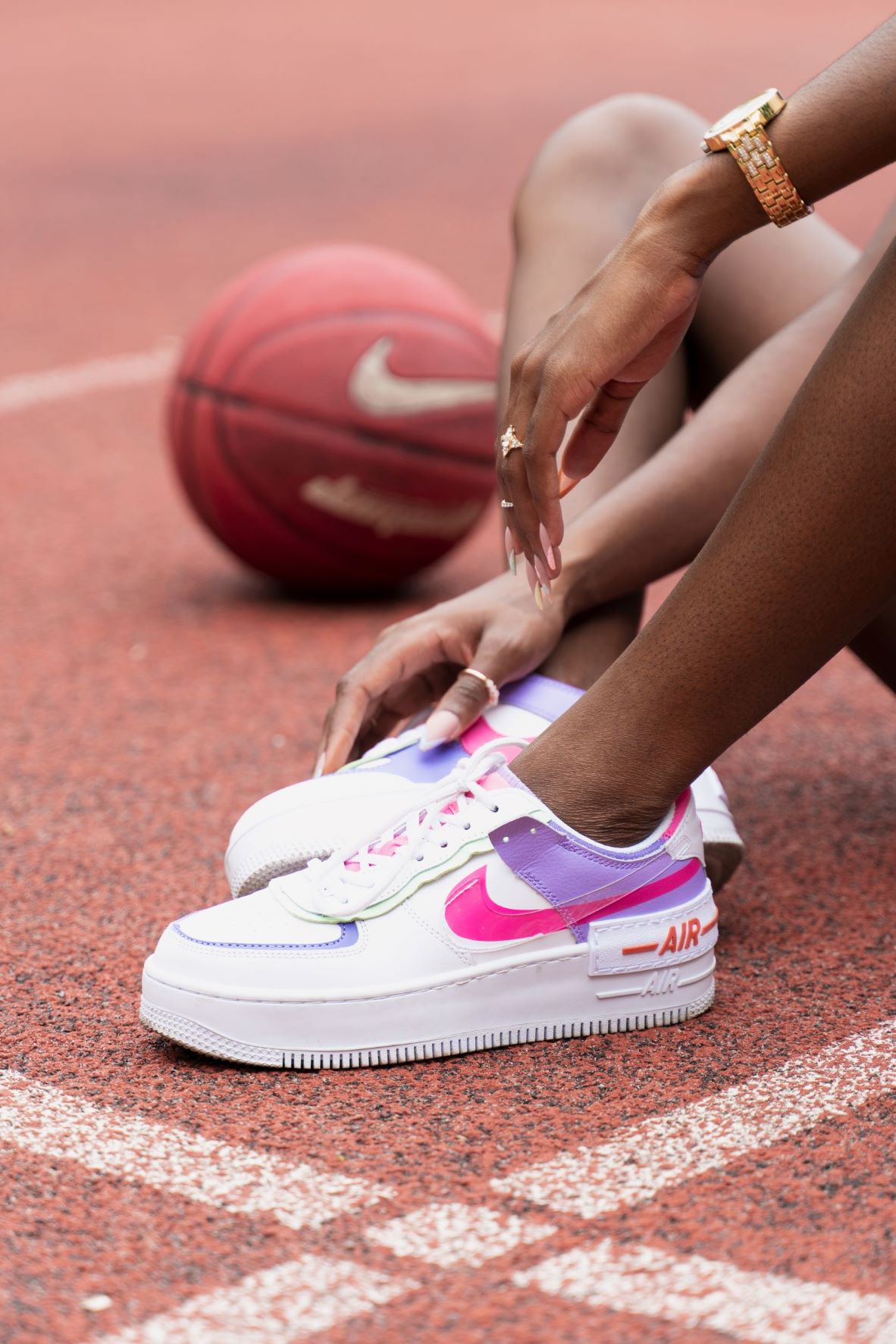 giay the thao unsplash 21 - Có cần đi giày thể thao khi tập luyện tại nhà?