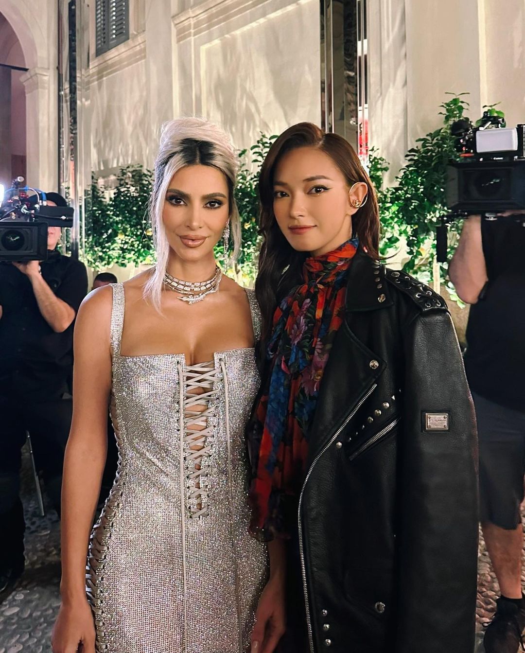 châu bùi chụp ảnh cùng Kim Kardashian