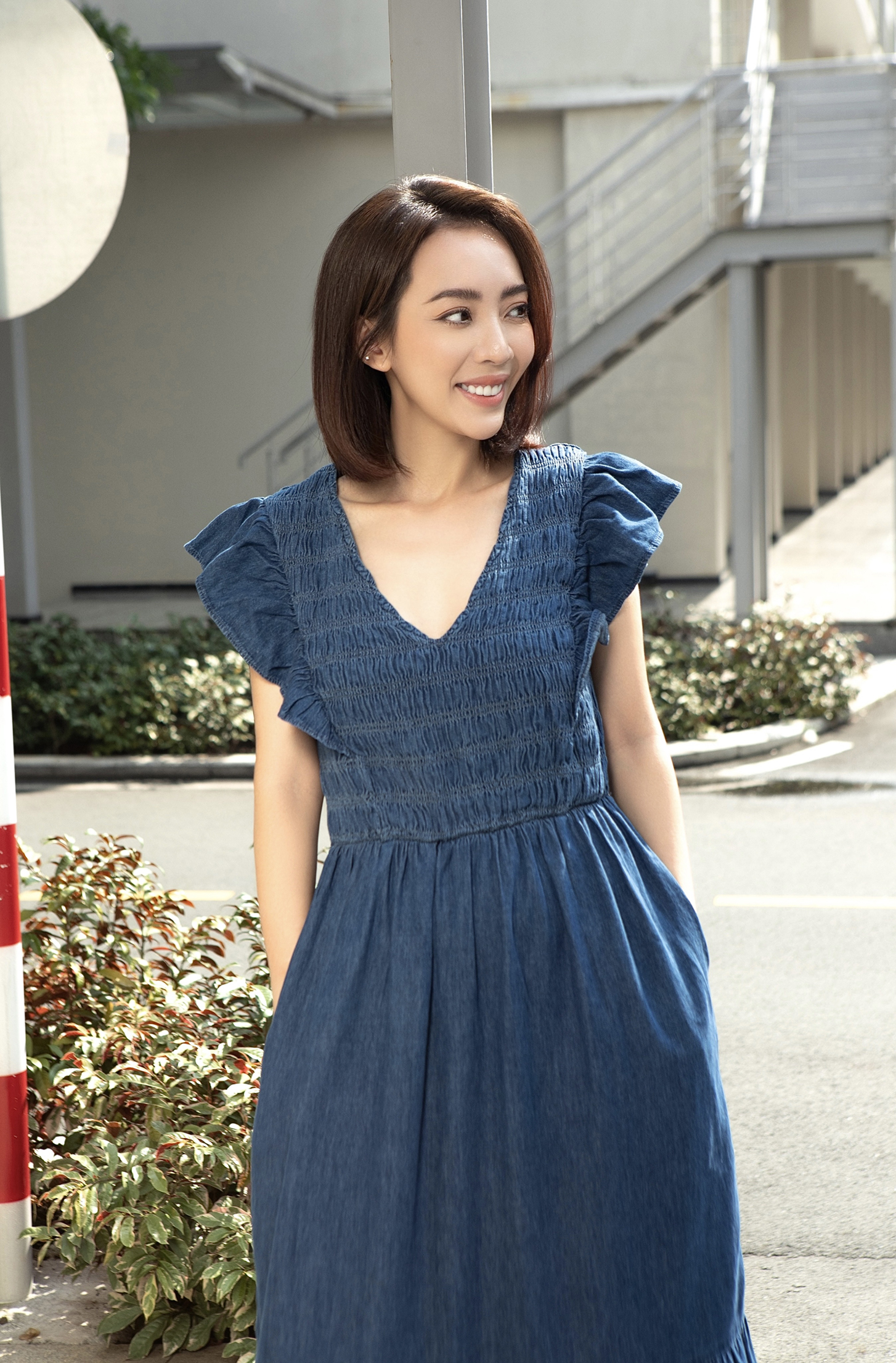 Gia đình diễn viên Thu Trang – Tiến Luật năng động xuống phố cùng GAP thu trang tien luat 5 - Gia đình diễn viên Thu Trang – Tiến Luật năng động xuống phố cùng GAP