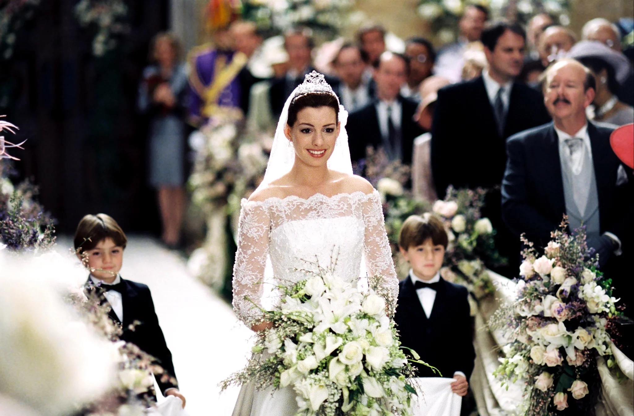 Anne Hathaway trong The Princess Diary: Royal Engagement