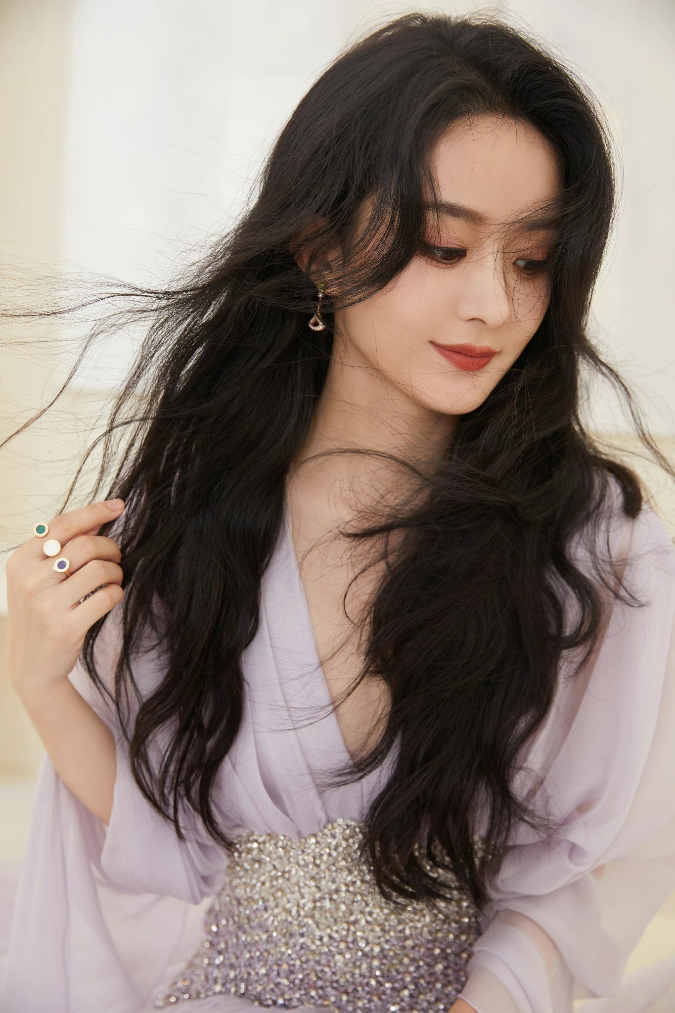 Bí quyết làm đẹp của những mỹ nhân Thiên Bình thien binh trieu le dinh weibo 赵丽颖 1 - Bí quyết làm đẹp của những mỹ nhân Thiên Bình