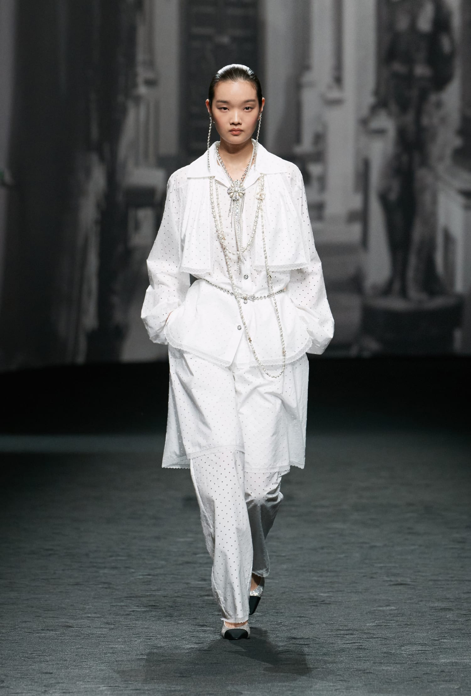 CHANEL Xuân Hè 2023 Ready to Wear look 6