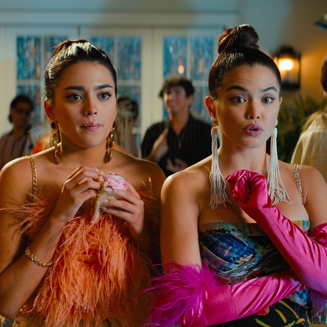 Đừng bỏ lỡ Do Revenge, một bộ phim sành điệu như Clueless thế kỷ 21! outfit di du tiec cua nu sinh trong do revenge - Đừng bỏ lỡ Do Revenge, một bộ phim sành điệu như Clueless thế kỷ 21!
