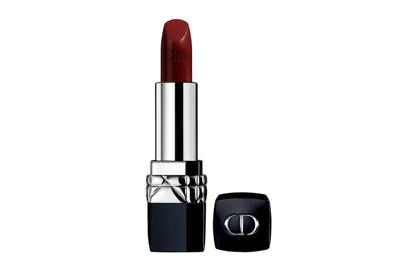 Dior Rouge Dior mau 743 Rouge zinnia – intense rapsberry red - Trang điểm Thu – Đông 2022: Những mảng màu mosaic rực rỡ