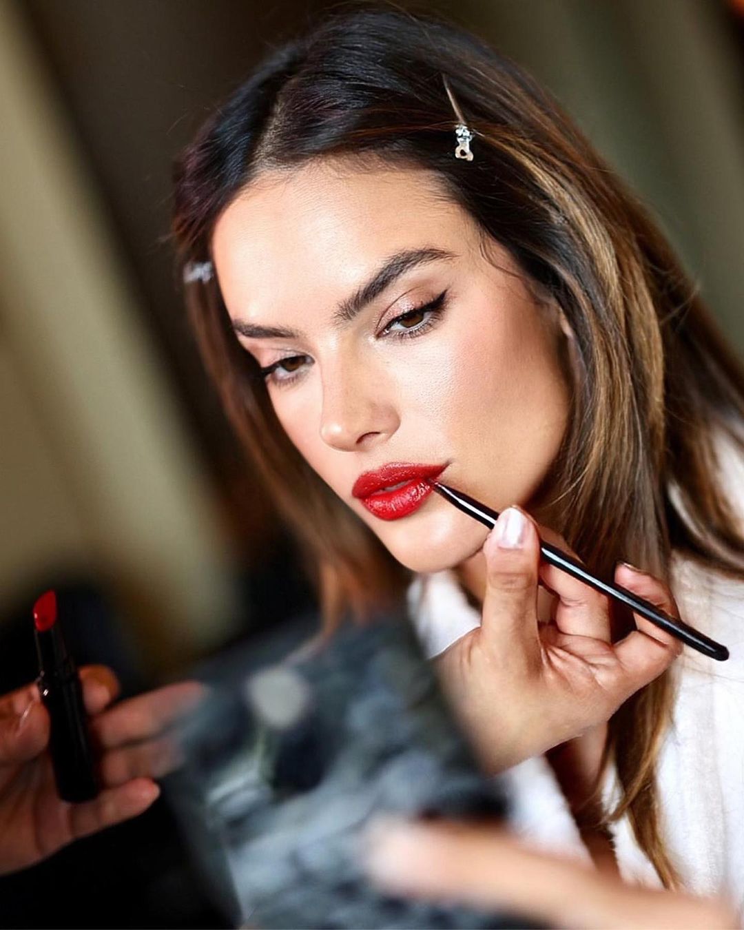 Trang điểm Thu – Đông 2022: Những mảng màu mosaic rực rỡ trang diem Milan Fashion Week instagram gabrieledimartino - Trang điểm Thu – Đông 2022: Những mảng màu mosaic rực rỡ