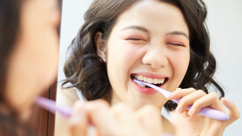Đánh răng đúng chu trình để chăm sóc làn da hiệu quả