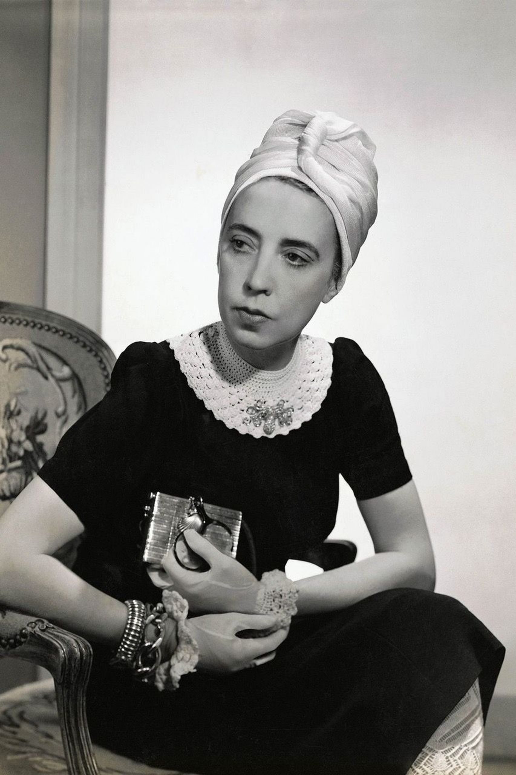 Elsa Schiaparelli chế tác trang sức