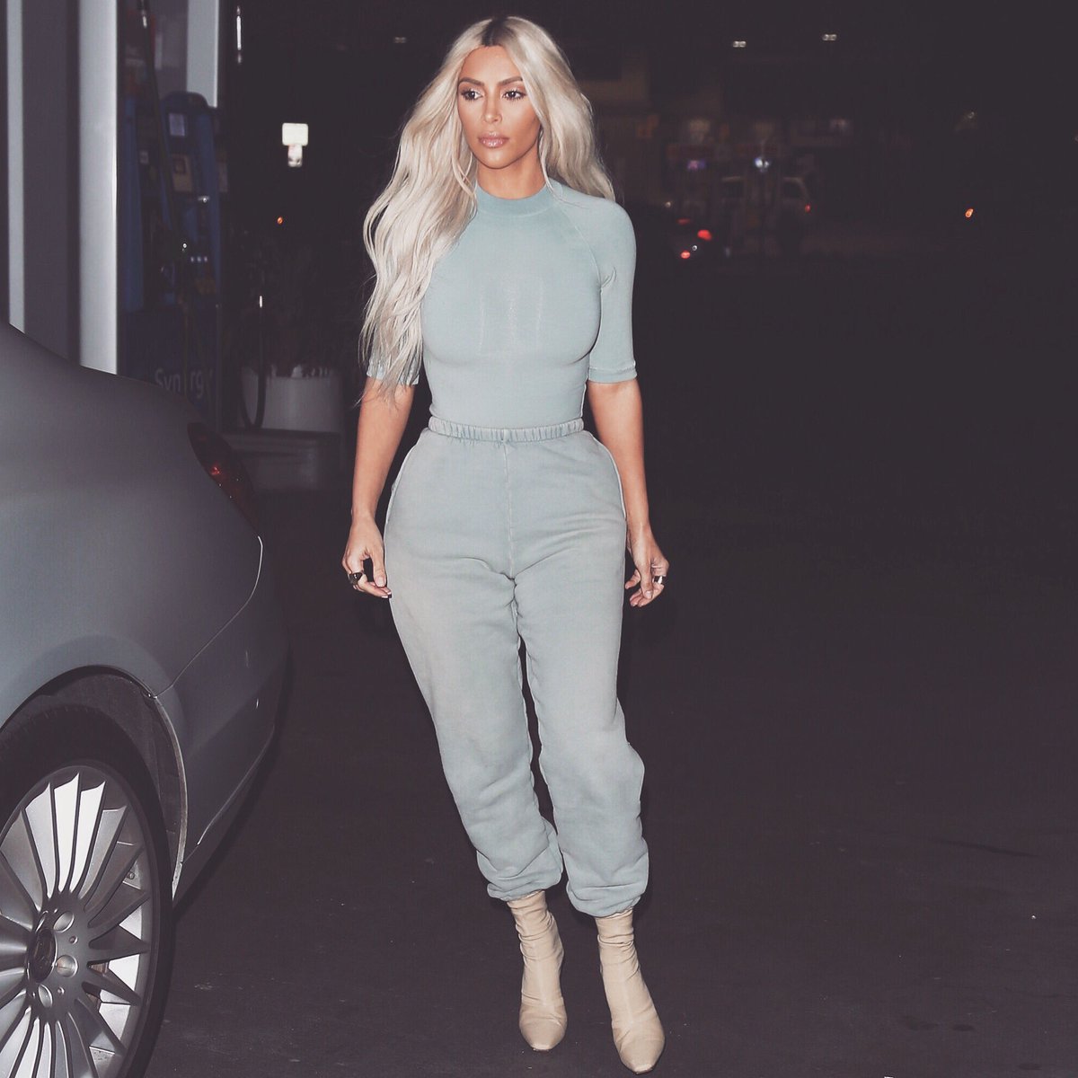 Kim Kardashian và Yeezy season 6