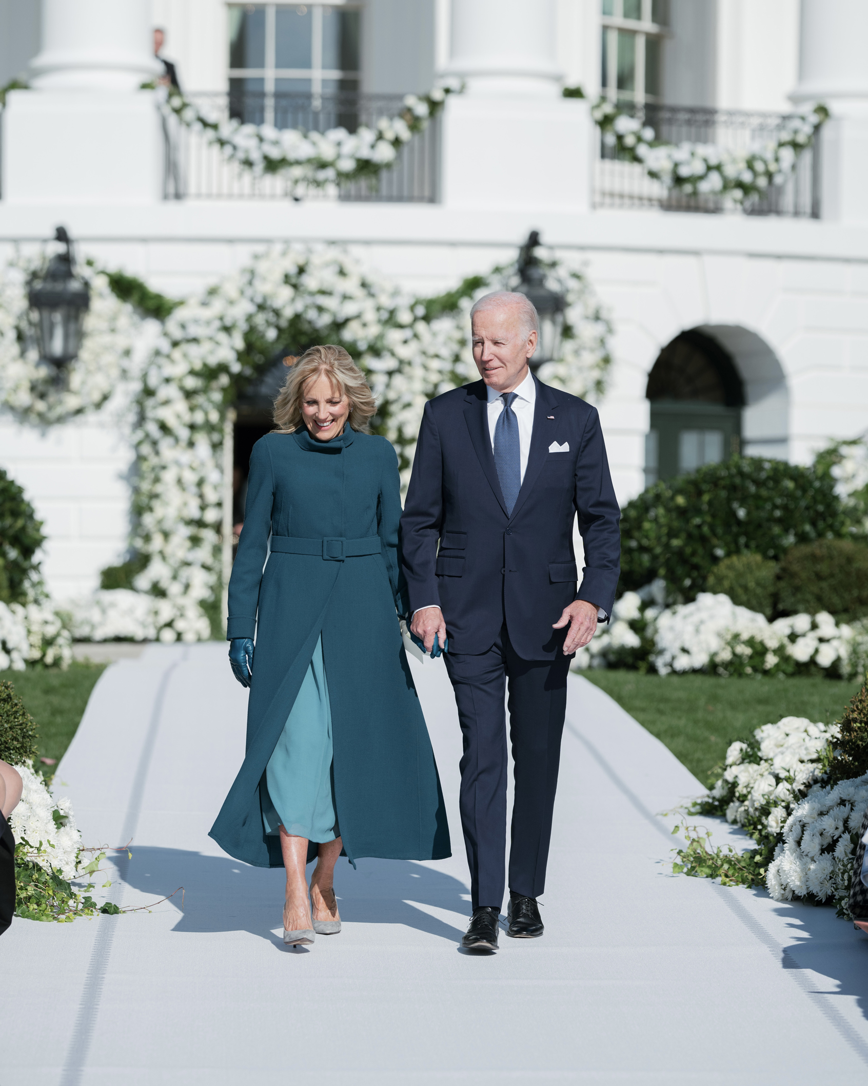 tổng thống Joe Biden và đệ nhất phu nhân trong hôn lễ của cháu gái