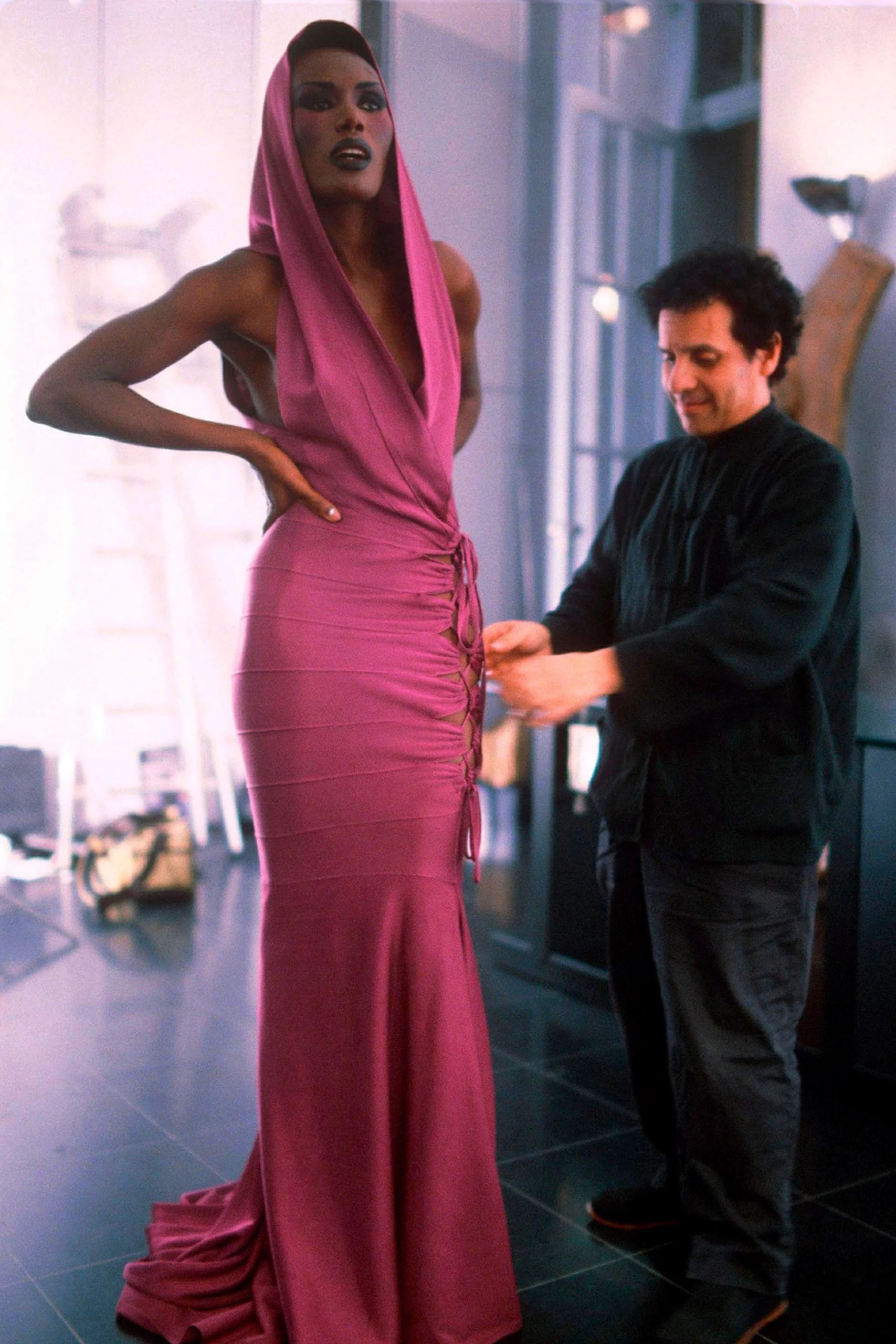 màu hồng azzedine alaia