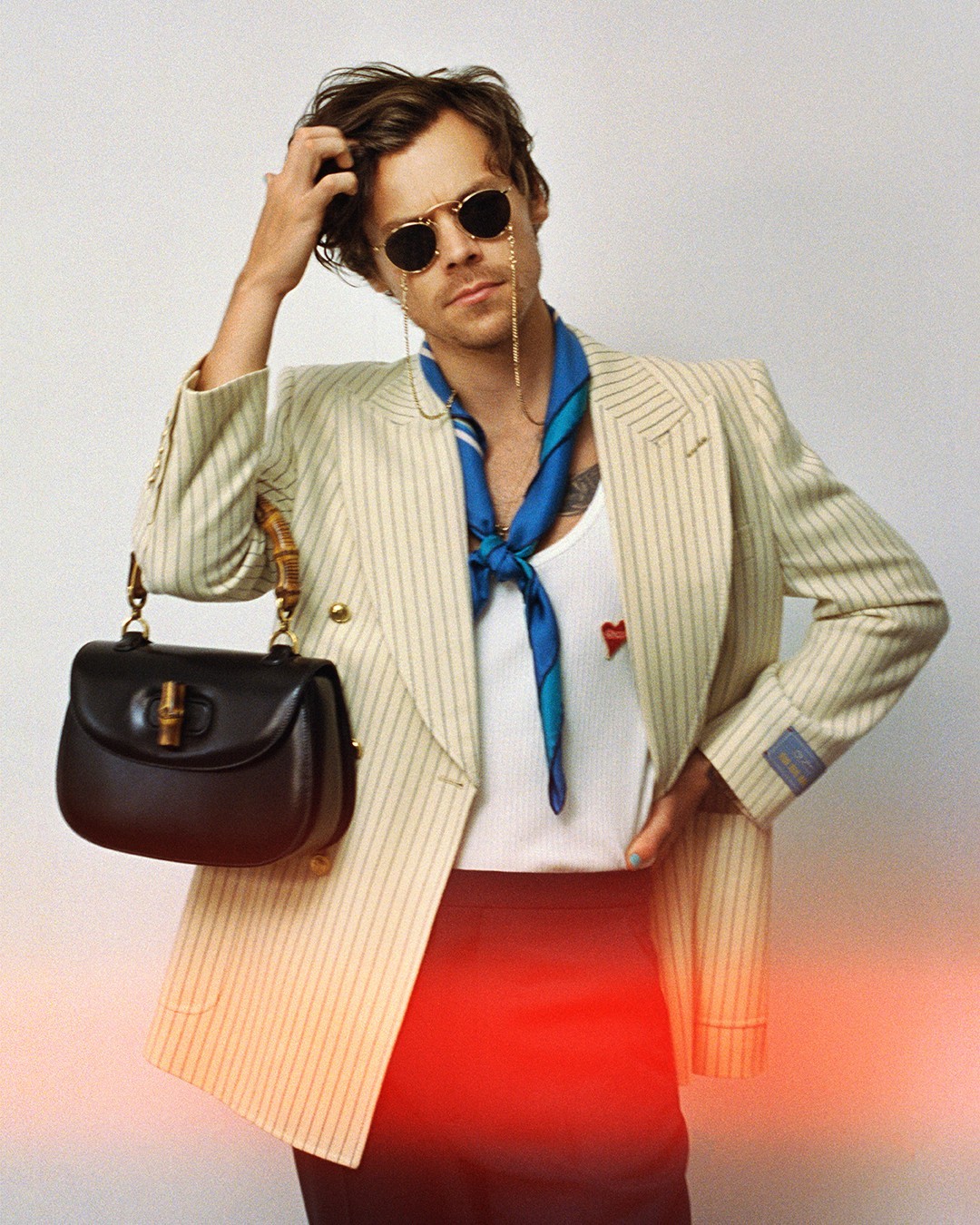 harry styles kết hợp cùng thương hiệu thời trang gucci