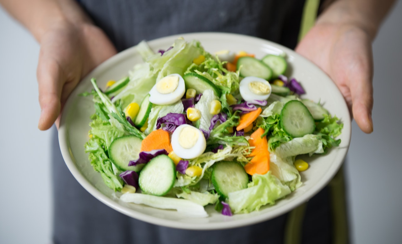 5 chế độ ăn “healthy” tốt nhất theo lời khuyên từ chuyên gia che do an healthy it carb - 5 chế độ ăn “healthy” tốt nhất theo lời khuyên từ chuyên gia