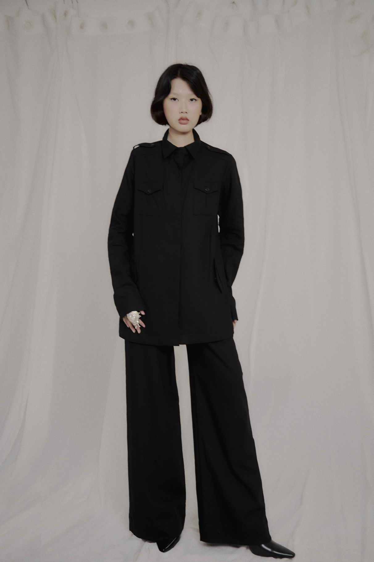 trang phục BST Quiet Luxury 2023 từ thương hiệu của doanh nhân Chu Thị Hồng Anh