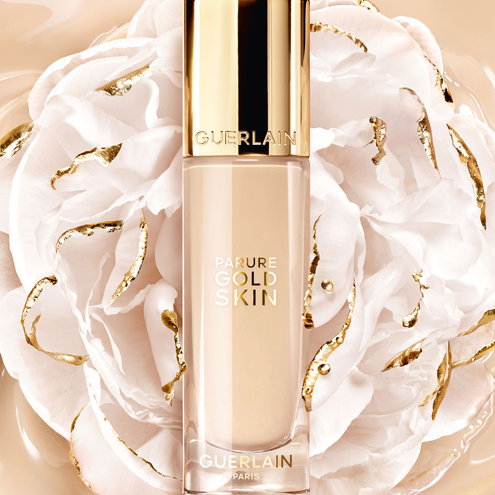 kem nền ELLE Beauty Awards - Guerlain Parue Gold Skin