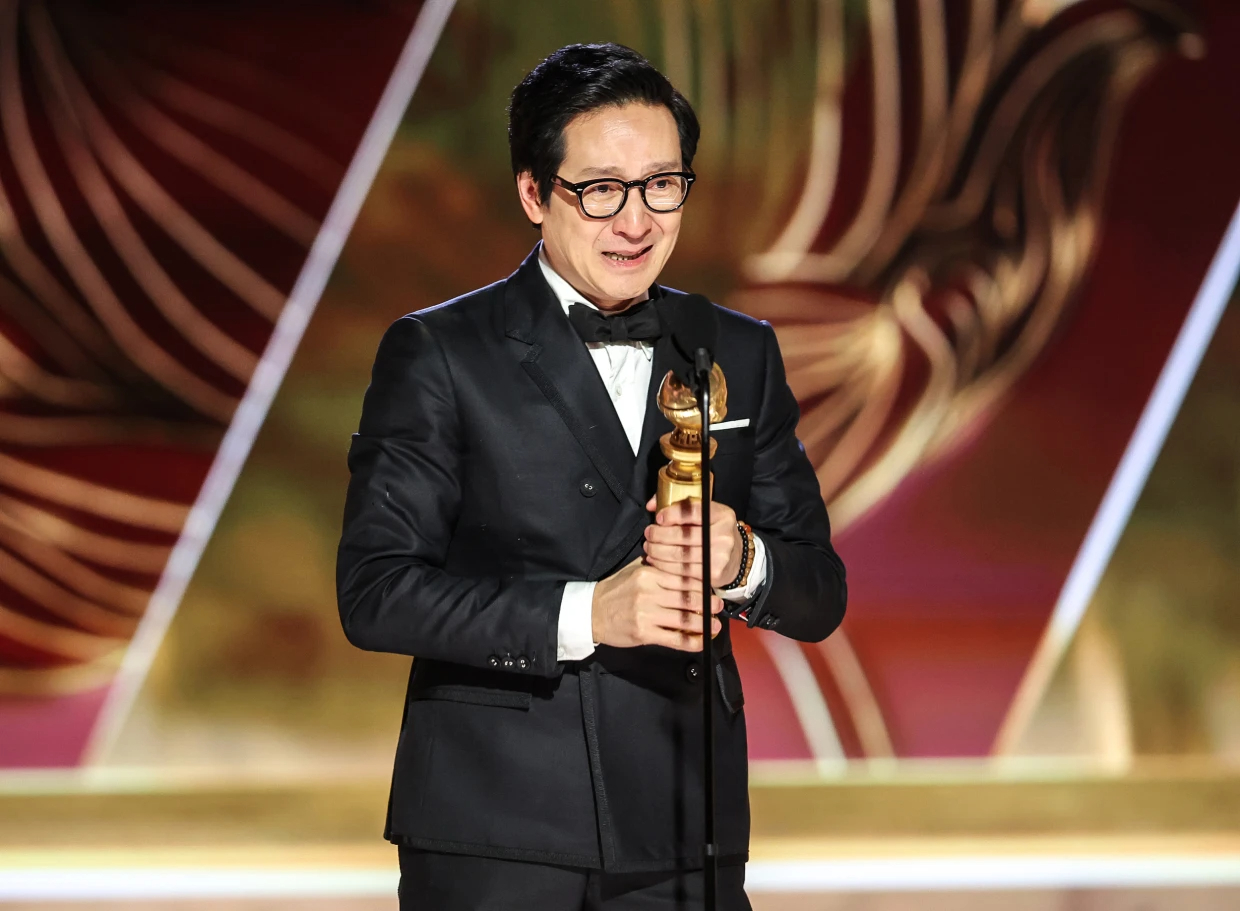 Kế Huy Quan Golden Globe Award quả cầu vàng2023 