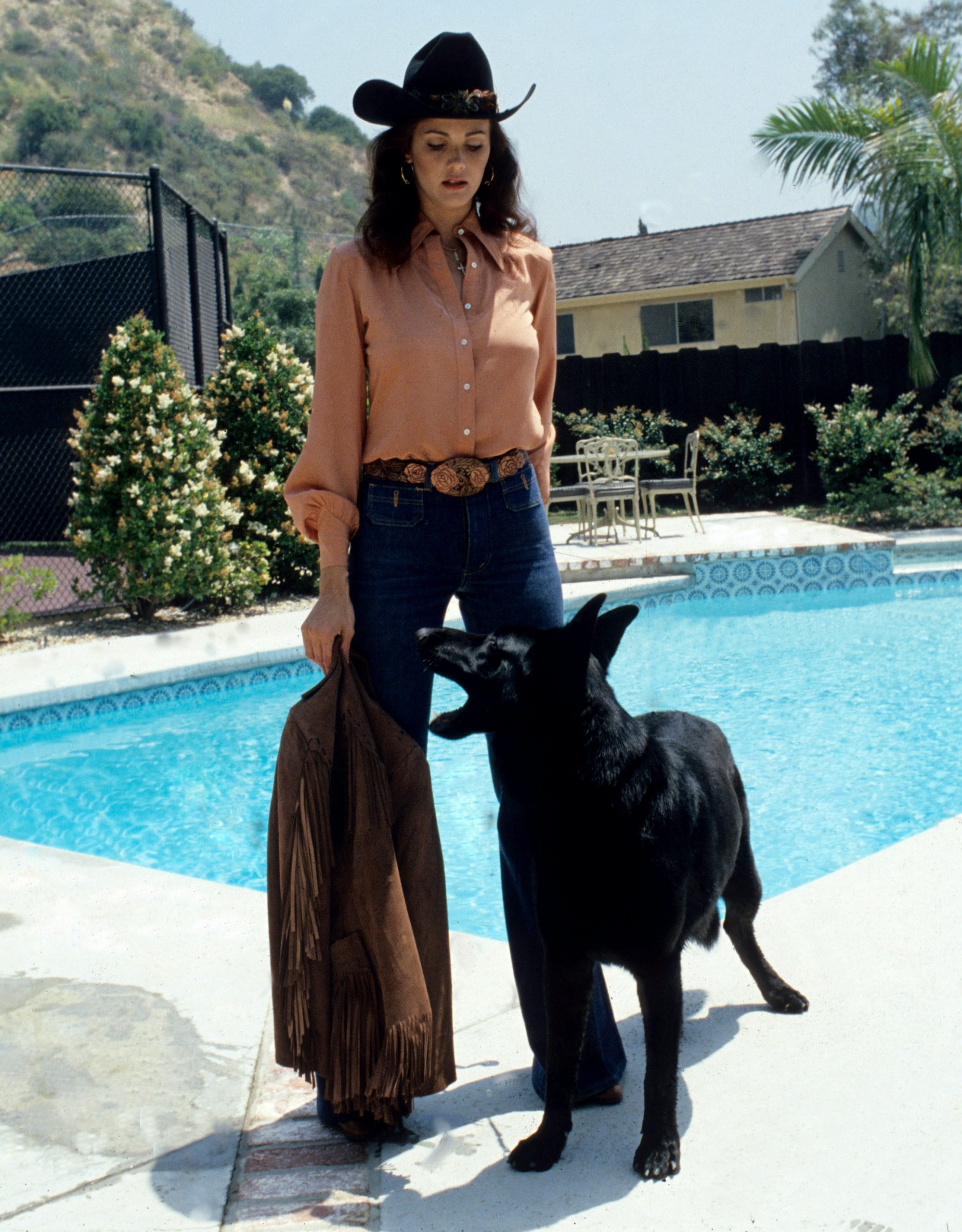 Lynda Carter - sao nữ tuổi mèo và thời trang thập niên 70
