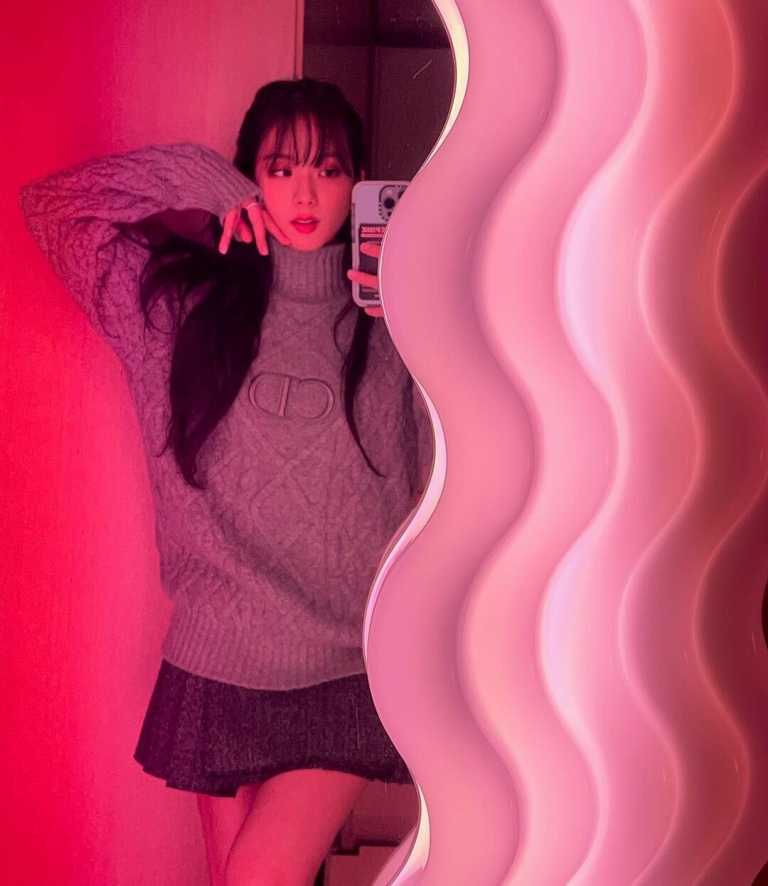 mirror selfie jisoo