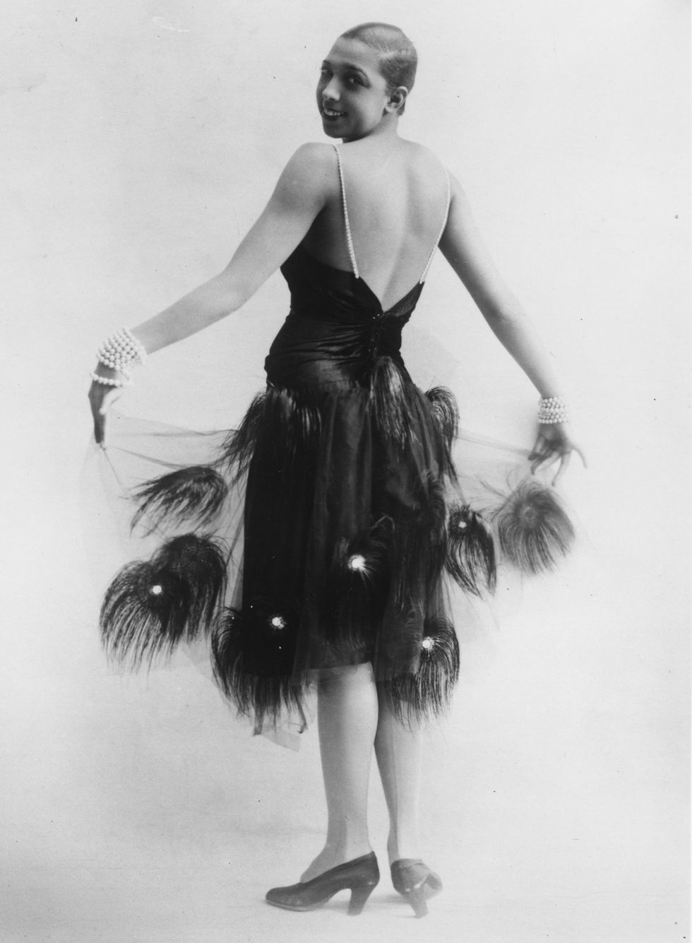 váy lông vũ josephine baker