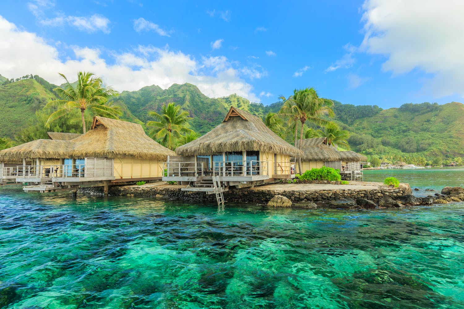 du lịch biển trăng mật tahiti