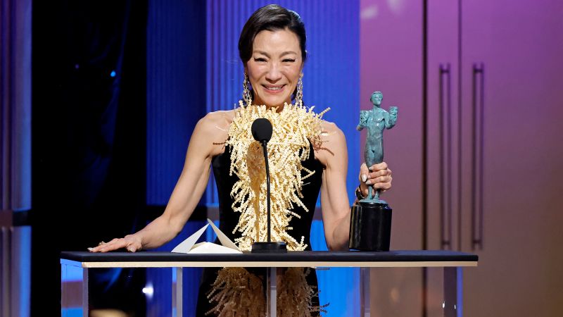 Dương Tử Quỳnh: Biểu tượng gốc Á làm rung chuyển Hollywood ở tuổi U70 duong tu quynh SAGs - Dương Tử Quỳnh: Biểu tượng gốc Á làm rung chuyển Hollywood ở tuổi U70