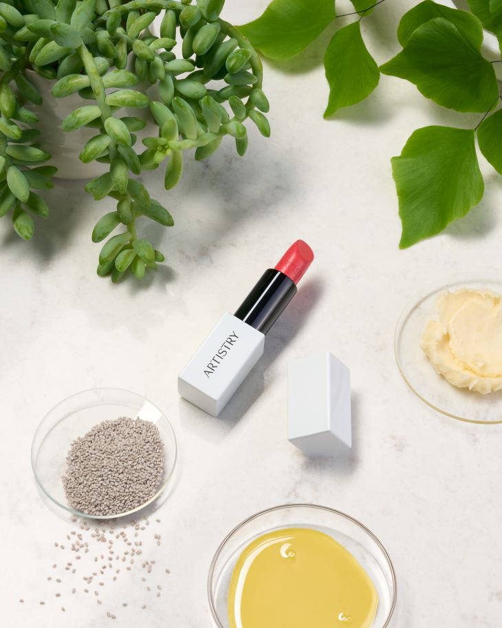 Không chỉ ấn tượng bởi bảng màu tinh tế, Artistry go Vibrant còn sở hữu bảng thành phần “cực chất” và cực kỳ an toàn với làn môi