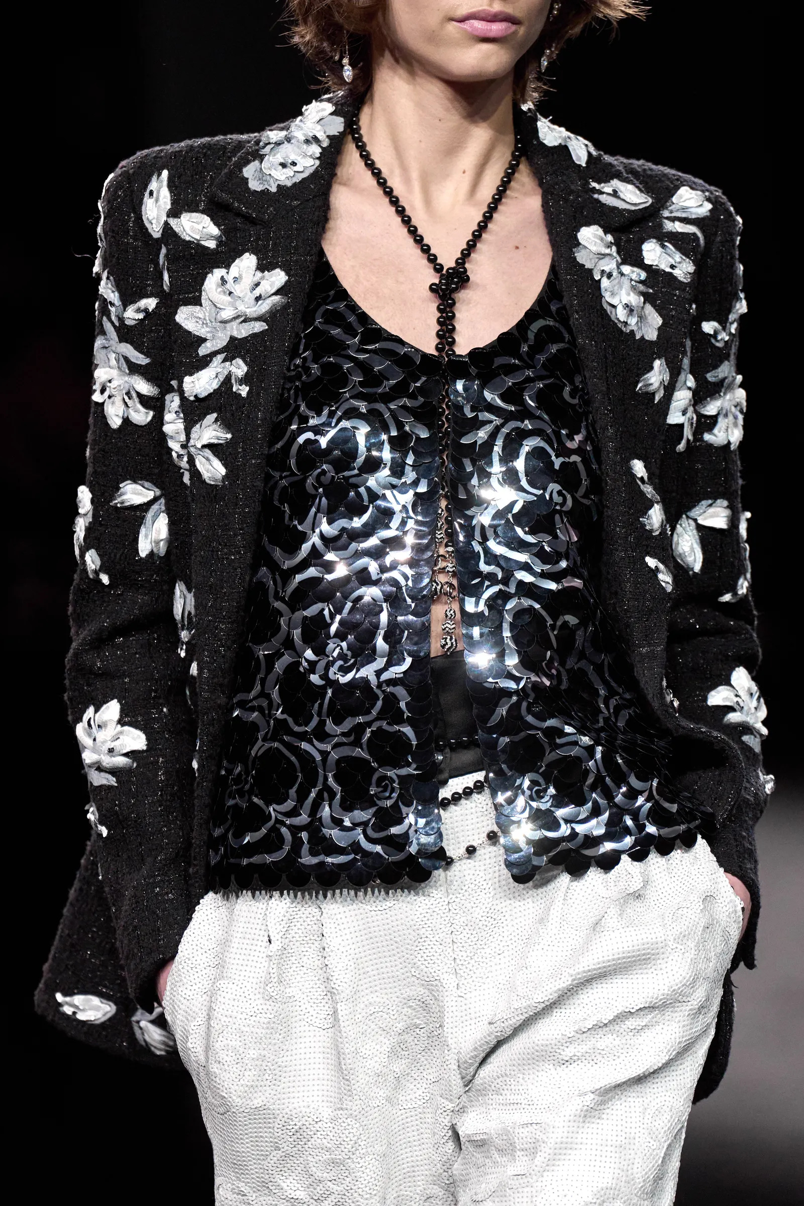 fall-2023-ready-to-wear-details-credit-gorunway