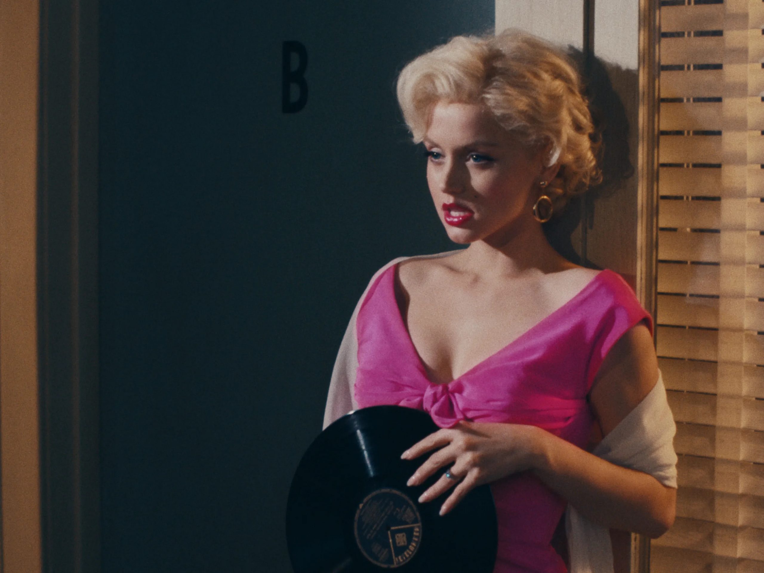 hình tượng Marilyn Monrie trong phim Blonde