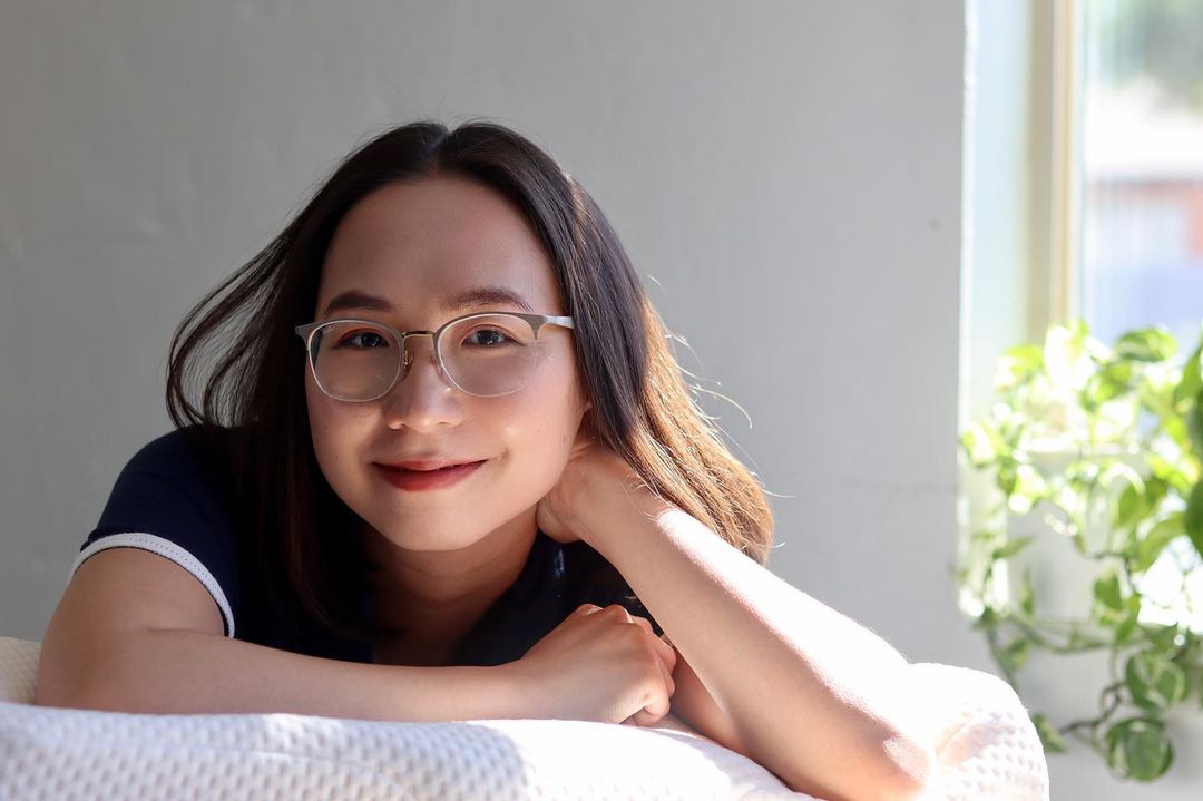 chi nguyễn the present writer