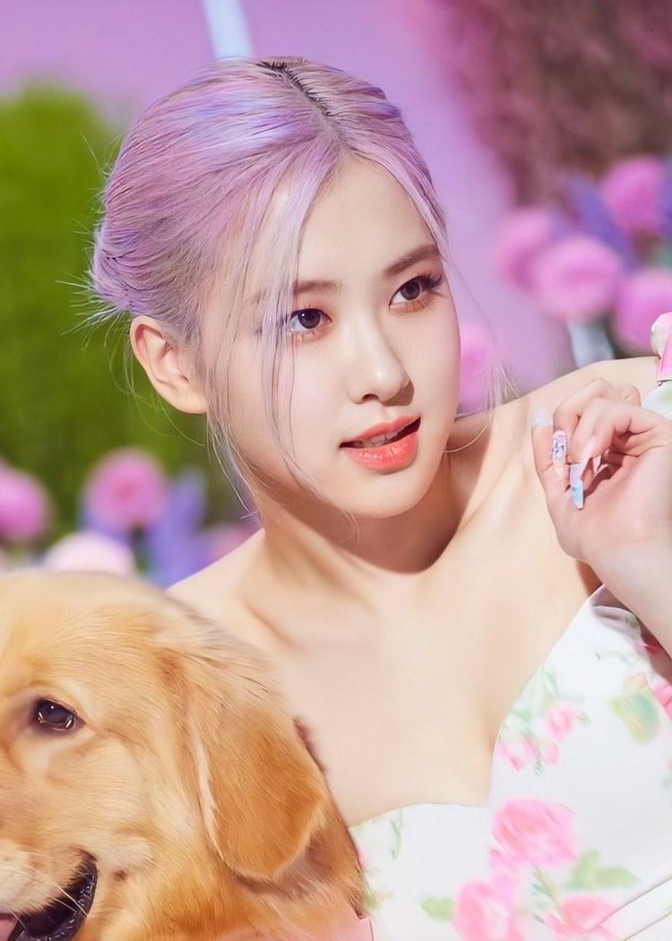 Mắt mí lót chưa bao giờ là điều Rosé (BlackPink) lo ngại