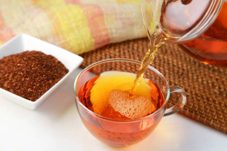 Rooibos là một loại thảo mộc được trồng ở Nam Phi. 